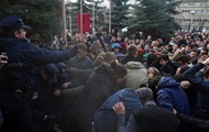 МИД рекомендует украинцам в Косово не участвовать в массовых демонстрациях