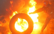 "Правый сектор" устраивает дымовую завесу на Майдане - СМИ