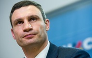 Парламент должен принять постановление с требованием отставки Януковича - Кличко