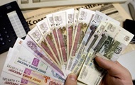 Российский рубль вновь упал до рекордно низкого уровня