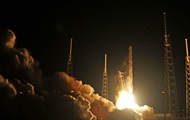 SpaceX ���������� ��������� ������� �� ����