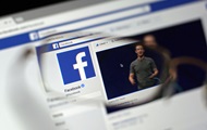 Bloomberg: Facebook готовит устройство для видеочатов