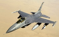     F-16 - 