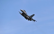    F-16   - 