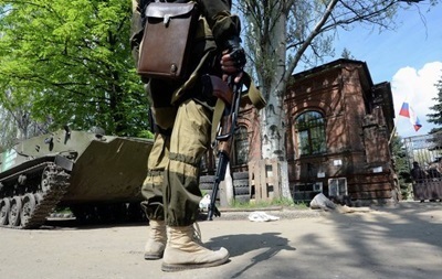 В Донецкой области протестующие захватили оружие патруля ГАИ - CМИ