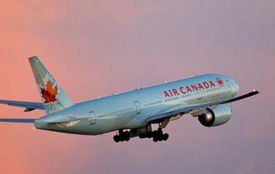  Канадский Boeing совершил вынужденную посадку из-за дебошира