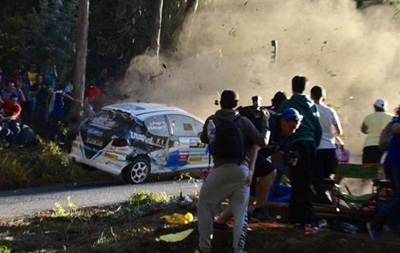В Испании на ралли машина врезалась в зрителей: погибли шесть человек