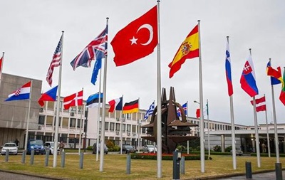 В декабре Черногорию пригласят в НАТО - СМИ