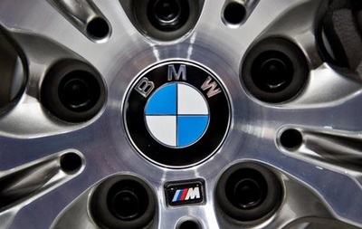 BMW обновил рекорд продаж в 2015 году