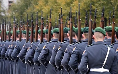 The Telegraph: НАТО может разместить тысячи солдат в странах Балтии