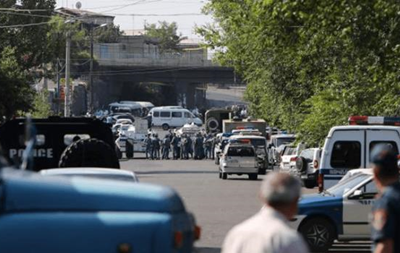 Захват полиции в Ереване: есть заложники и жертвы