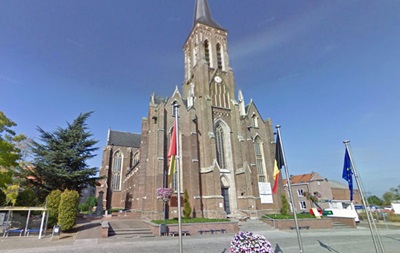 Беженец ранил ножом бельгийского священника
