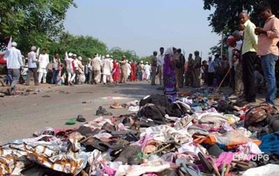 В давке на религиозном фестивале в Индии погибли 19 человек