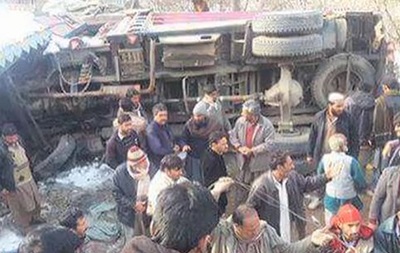 В Пакистане грузовик протаранил школу: есть жертвы