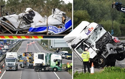 В Британии две фуры раздавили фургон: погибли восемь человек
