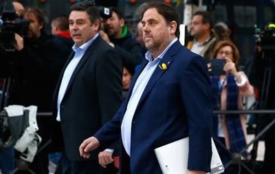 В суд прибыло большинство членов отстраненного правительства Каталонии
