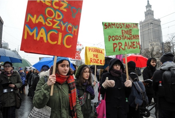 В Варшаве митинговали за легализацию абортов