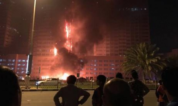 В ОАЭ вновь загорелся жилой небоскреб