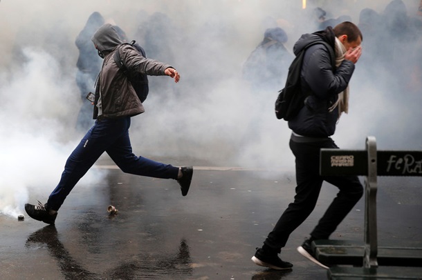 Во Франции протестуют против реформ трудового законодательства