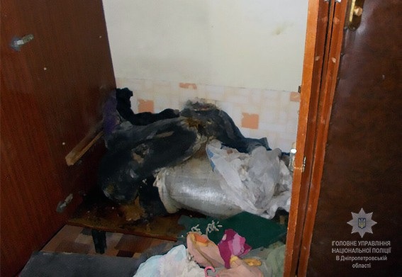 В николаевском порту рухнули два крана В николаевском порту рухнули два крана