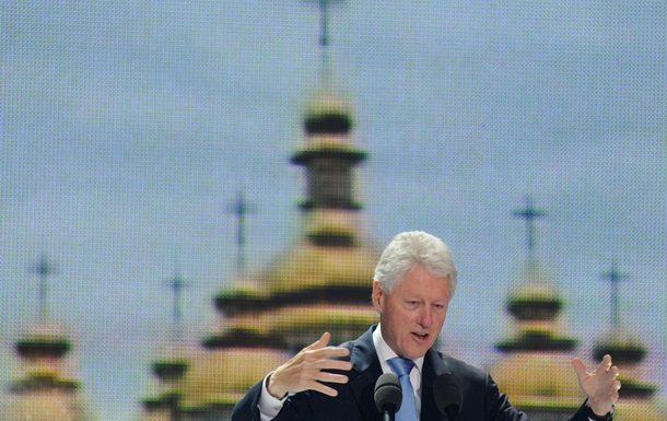Билл Клинтон поддержал Евромайдан в своем Twitter