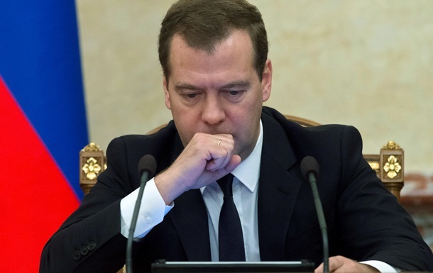 Медведев: Курсы валют некомфортными для экономики