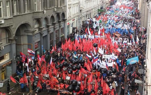 В Москве началось шествие Антимайдана: онлайн-трансляция