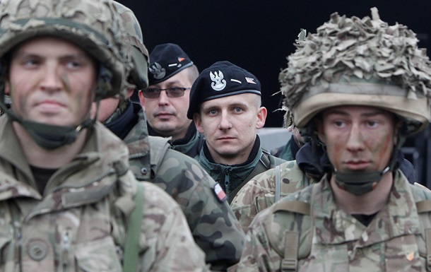 Польша направит в Украину военных инструкторов