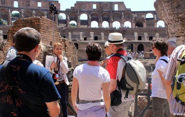 Американских туристок арестовали в Риме за вандализм