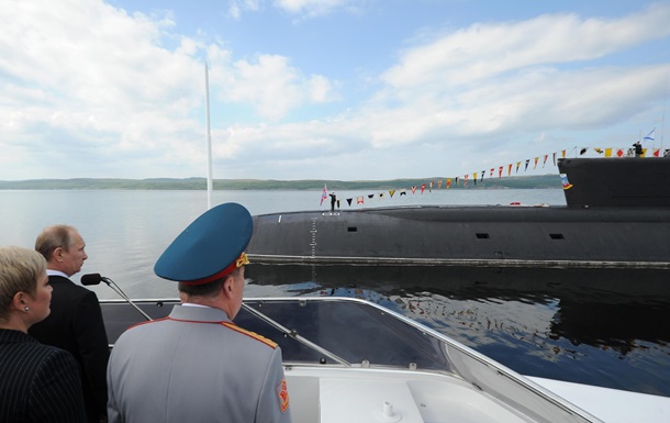 В Кремле объяснили поднятие по тревоге Северного флота