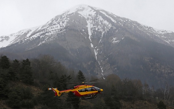 Авиакатастрофа во Франции: спасатели видели двигающиеся тела