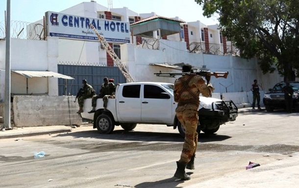 В столице Сомали напали на отель: по меньшей мере семь погибших