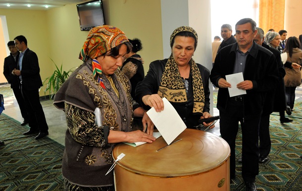 На выборах президента Узбекистана завершилось голосование