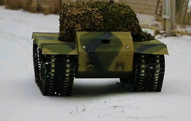 В России показали готового служить боевого робота