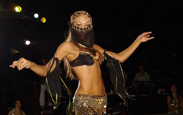 В Египте исполнительницу танца живота отправили в тюрьму