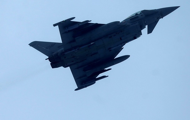 В небе около Шотландии вновь были замечены российские военные самолеты