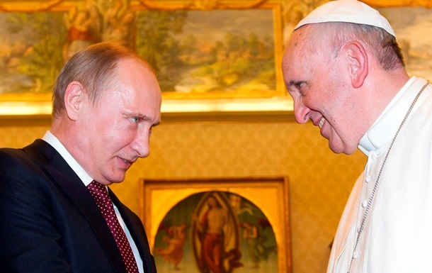 Папа Римский подарил Путину медаль с ангелом-миротворцем