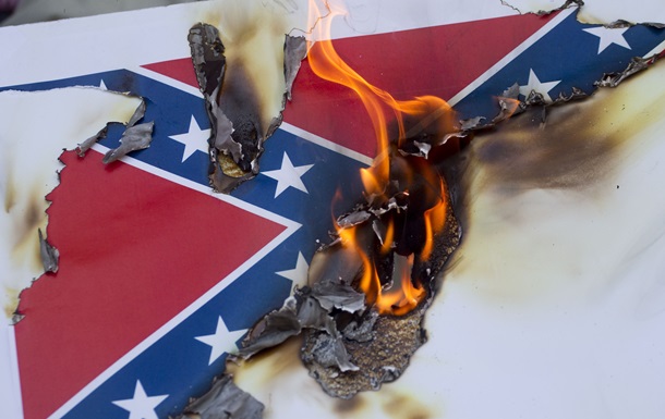 В США массово бойкотируют флаг Конфедерации