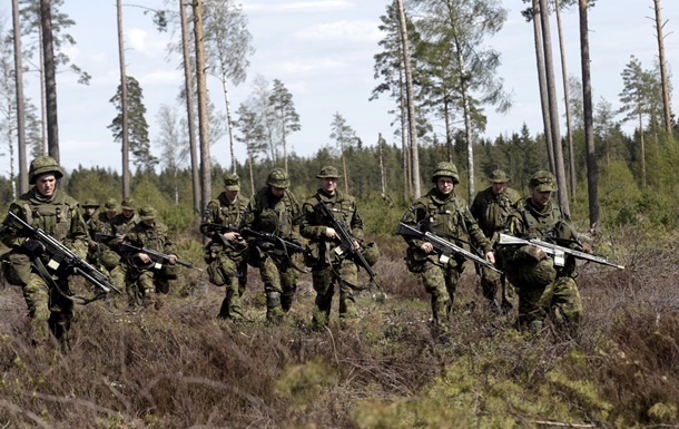 НАТО втрое увеличит численность сил быстрого реагирования