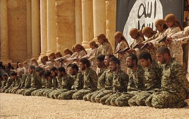 Подростки из ИГИЛ казнили 25 солдат в амфитеатре Пальмиры