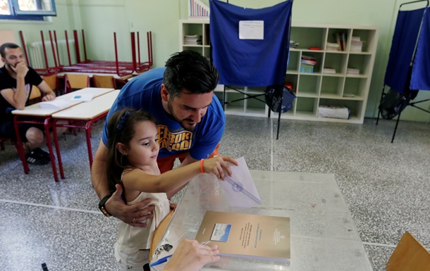 Референдум в Греции проходит спокойно, без инциндентов
