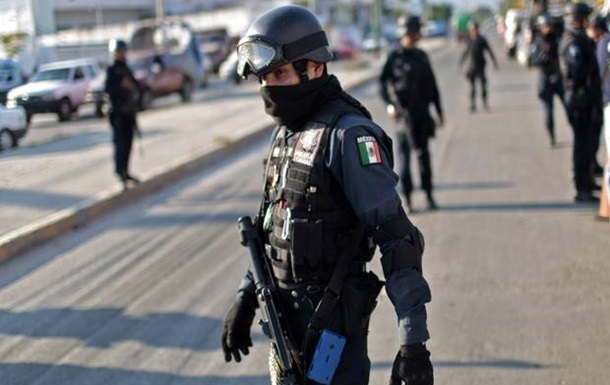 В одном из районов Мексики застрелили последнего полицейского
