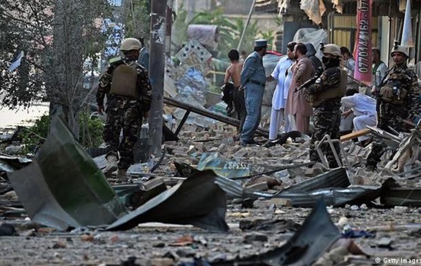 В ходе терактов в Кабуле погибли около полусотни человек