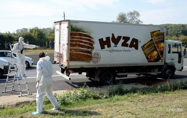 В Австрии найден грузовик с 26 мигрантами, включая детей