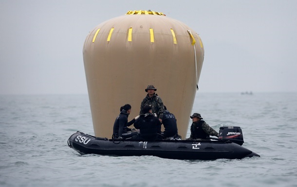В Южной Корее затонуло рыболовецкое судно, погибли десять человек