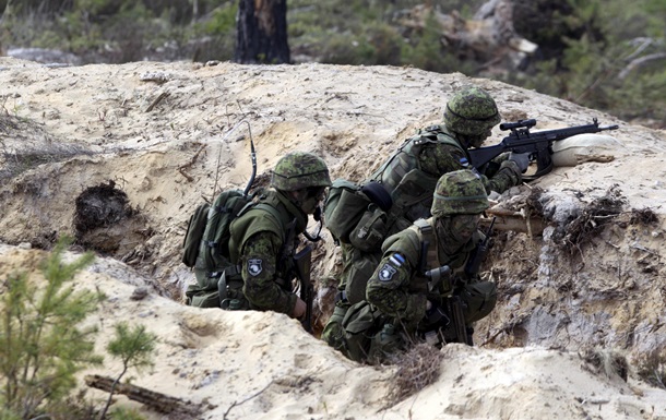 США и Эстония начали военные учения у российских границ
