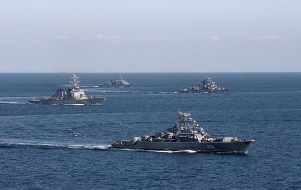 Литва зафиксировала около своей границы военные корабли РФ 