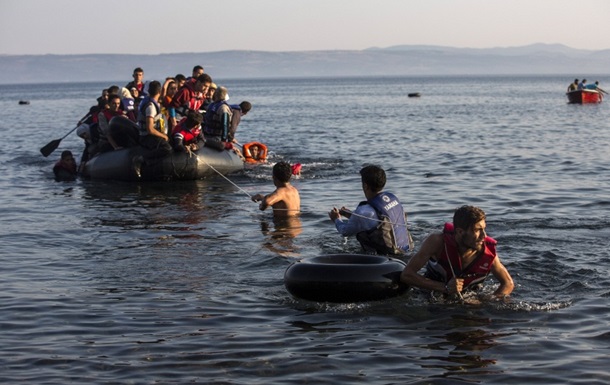 У греческого острова Лесбос затонула лодка с мигрантами