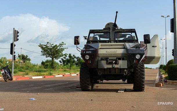 Армия Буркина-Фасо согласилась передать власть