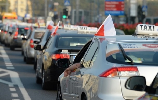 В Варшаве протестуют таксисты